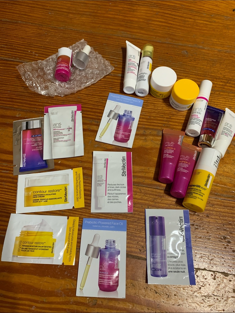 StriVectin Skincare Sample Kit with Yellow, Purple & Pink Accents